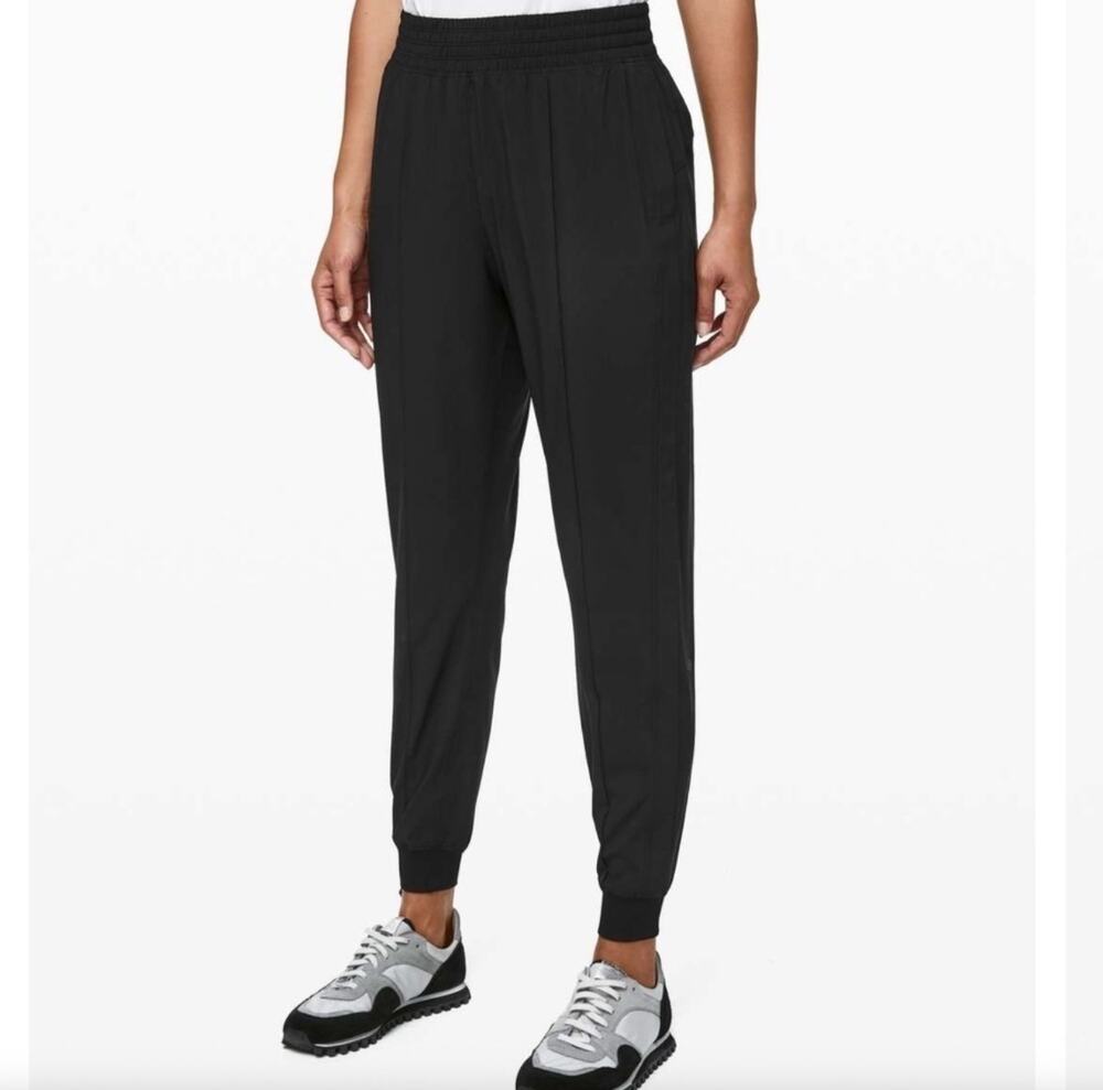 Lululemon Wanderer Jogger Pants Black Size 8